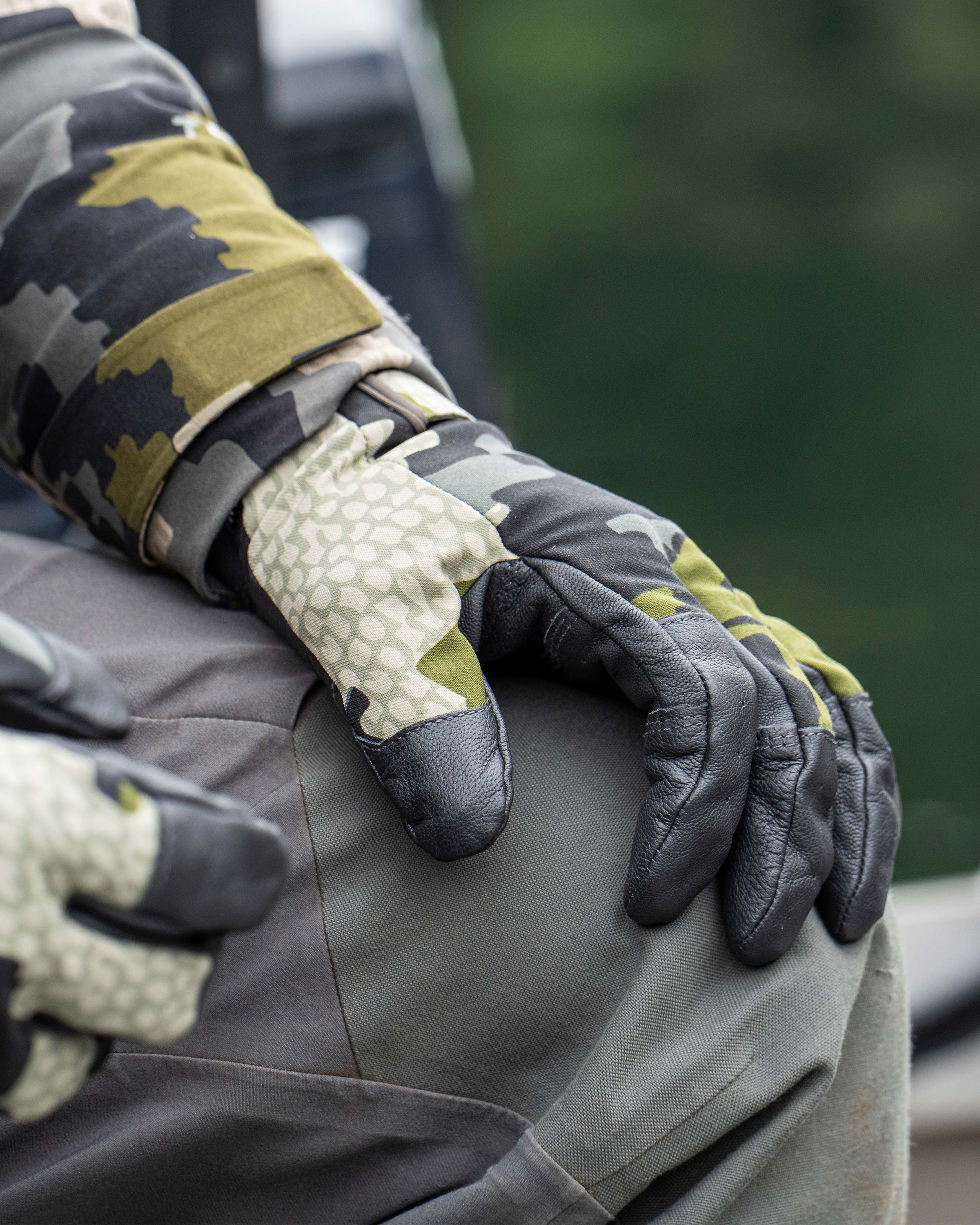 Precision Glove | Gunmetal - Image 7